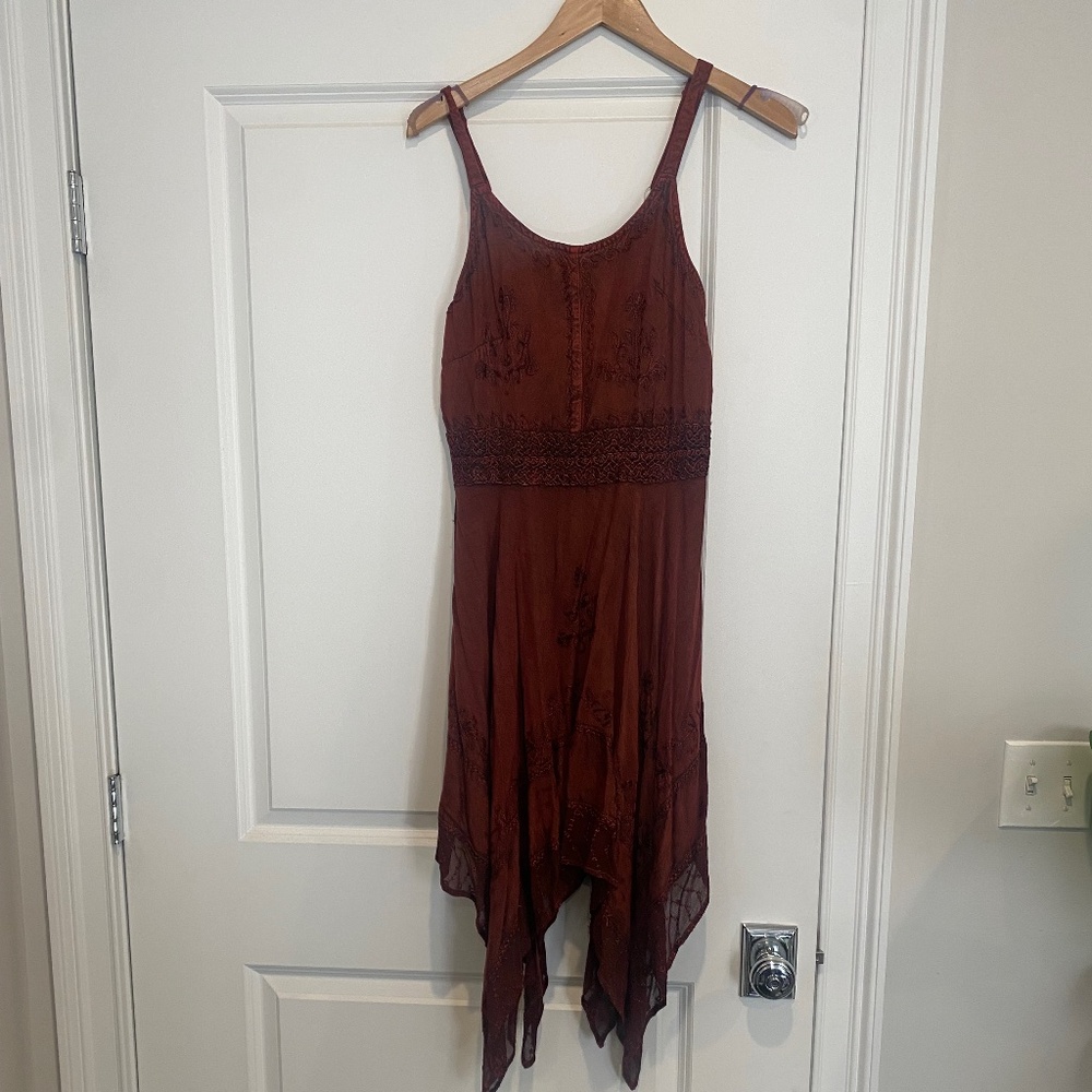 Beautiful Feminine Dress NWT